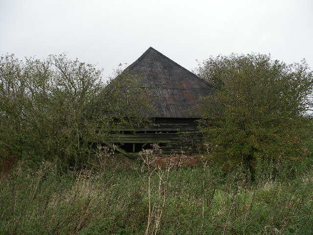 File:Parsonagehill Barn - geograph.org.uk - 67244.jpg