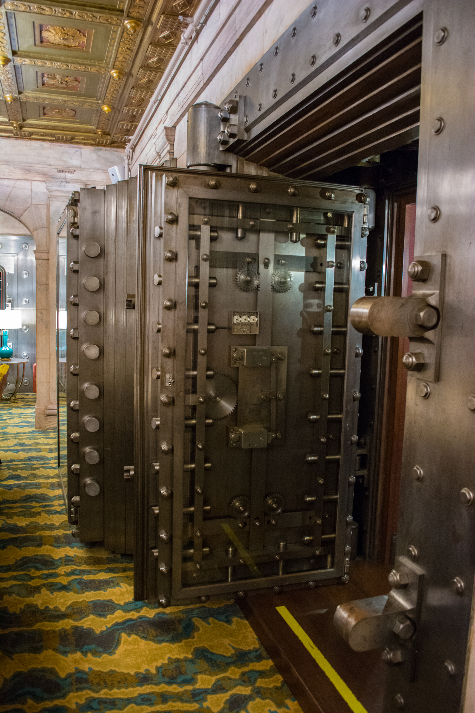 File Safe Deposit Room Vault Doors Marble Room