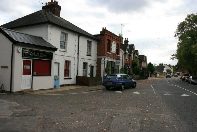 File:The Green, Pirbright - geograph.org.uk - 1616855.jpg