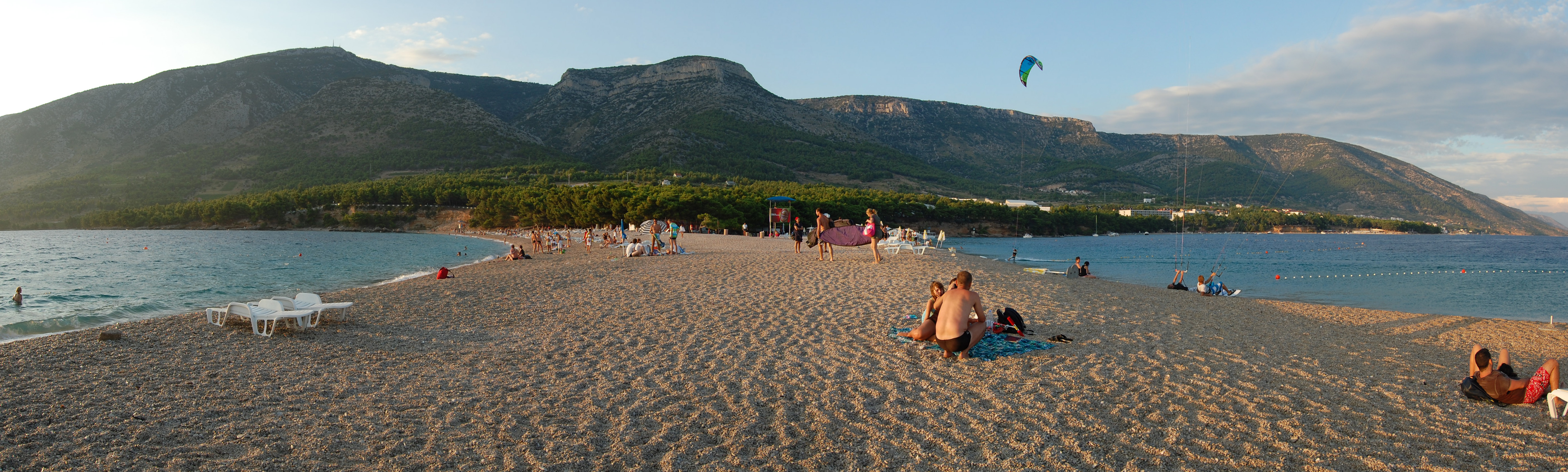 Zlatni Rat (Kroatisch voor Gouden hoorn) is een van de mooiste stranden van Kroatië.