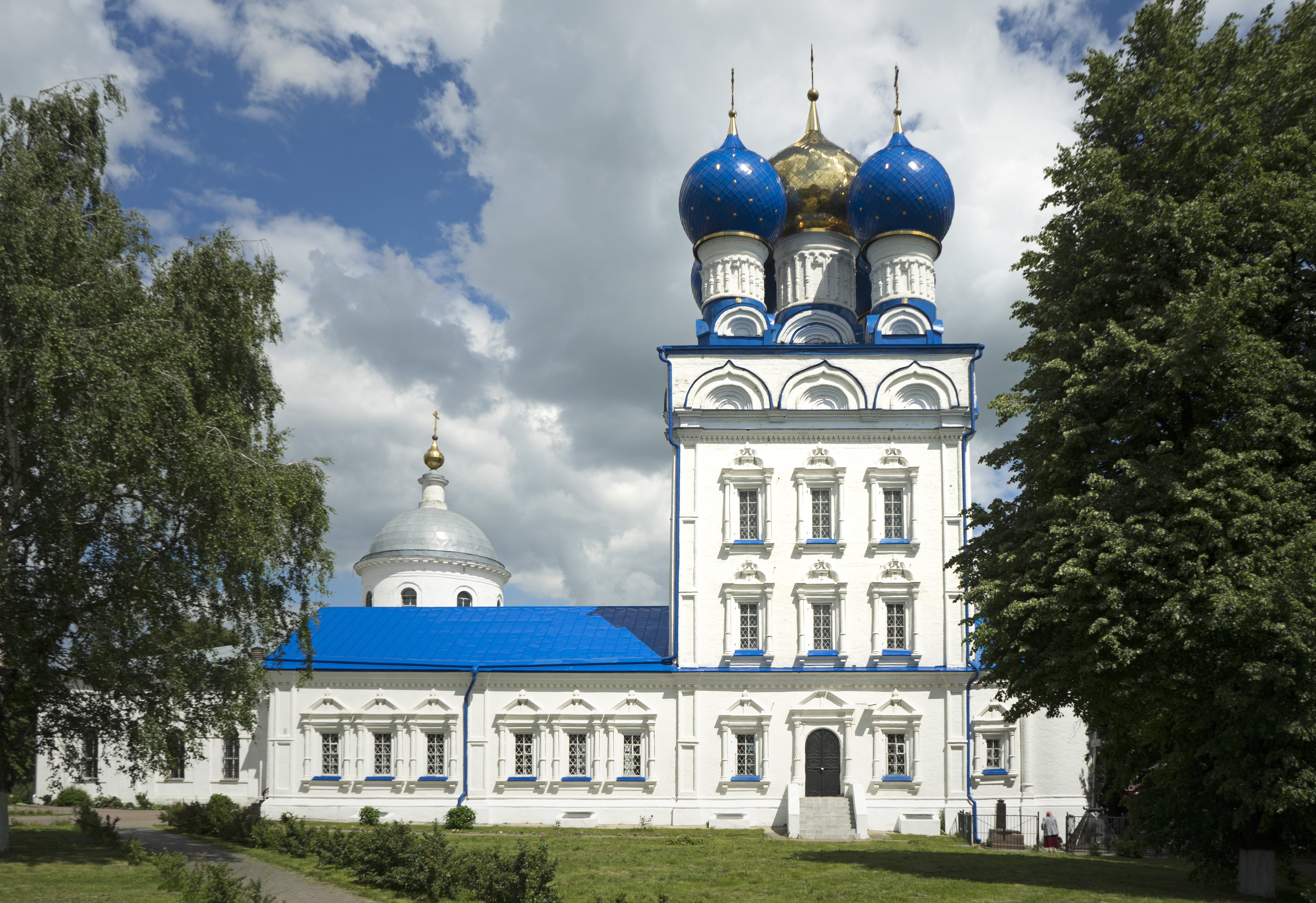 Бронницы. Собор Михаила Архангела Бронницы. Собор Архангела Михаила города Бронницы. Храм в Бронницах. Бронницкий храм Михаила Архангела.