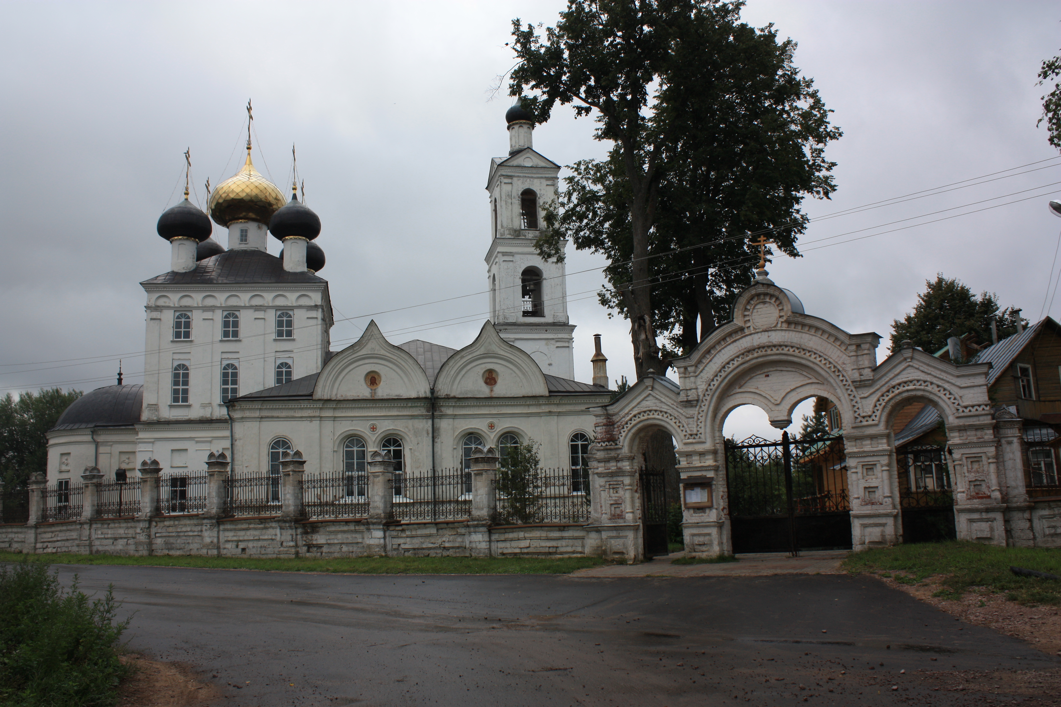 Храм Воздвижения Креста Господня в Свердлово