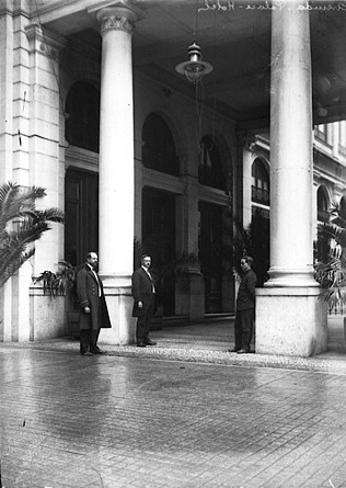 File:Colonnes du Avenida-Palace Hotel (Ch-Fl).jpg