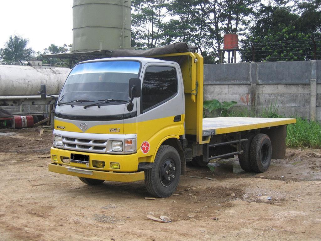 Foto Modifikasi Mobil Truk Dina Modif Mobil 