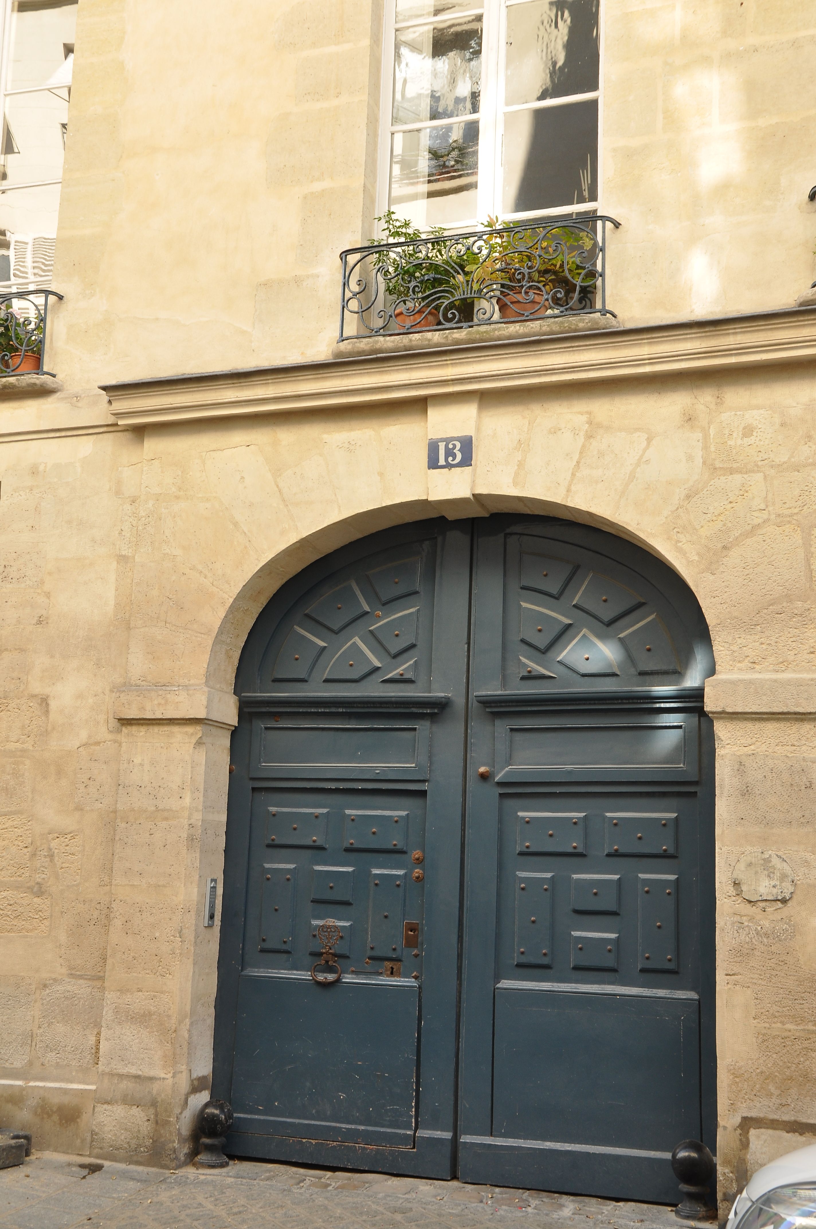 Fichier:Hôtel particulier 13 rue Saint-Louis-en-l&#39;Ile Paris nrd.kbic-nsn.gov — Wikipédia