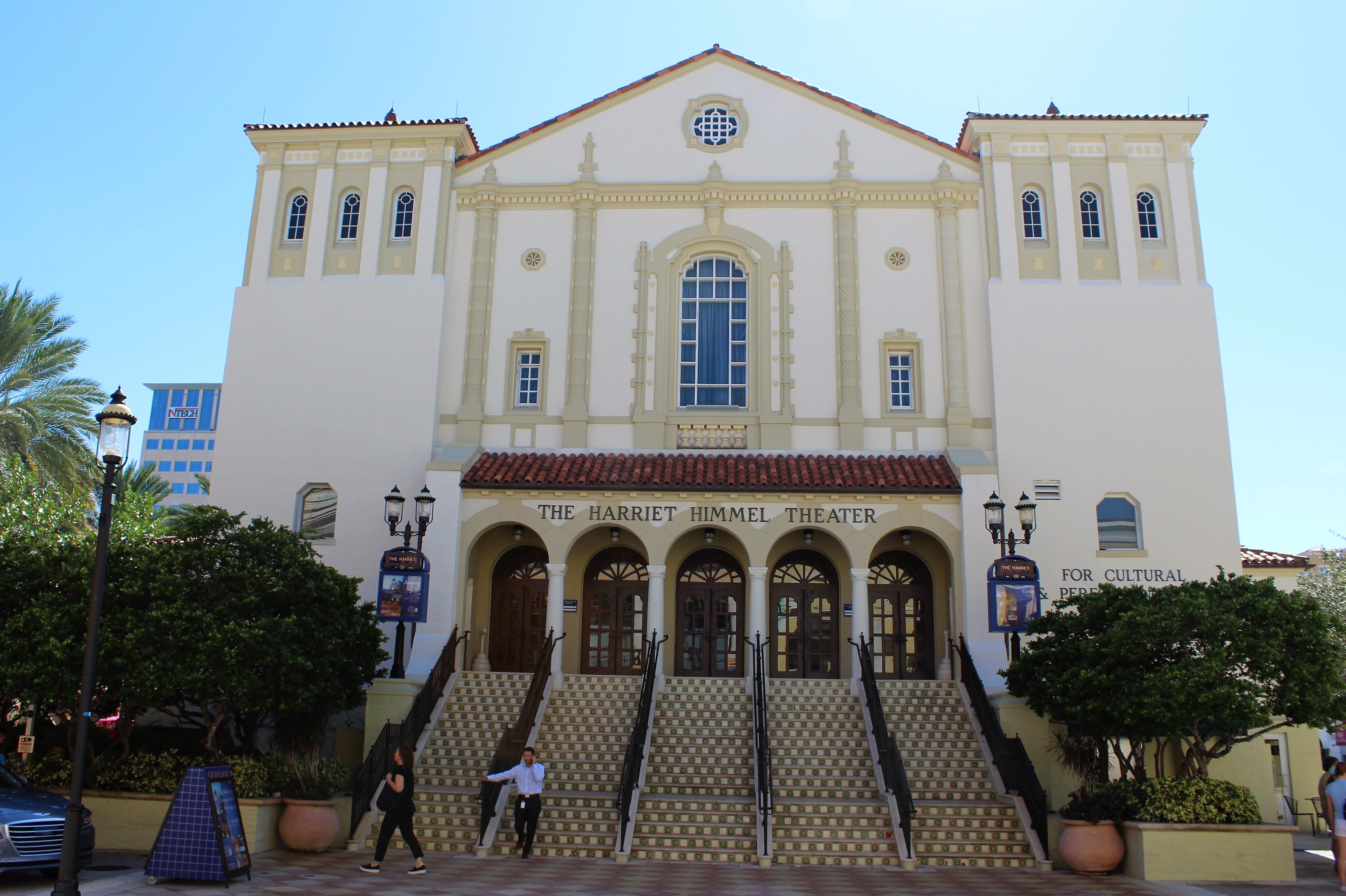 Harriet himmel theater