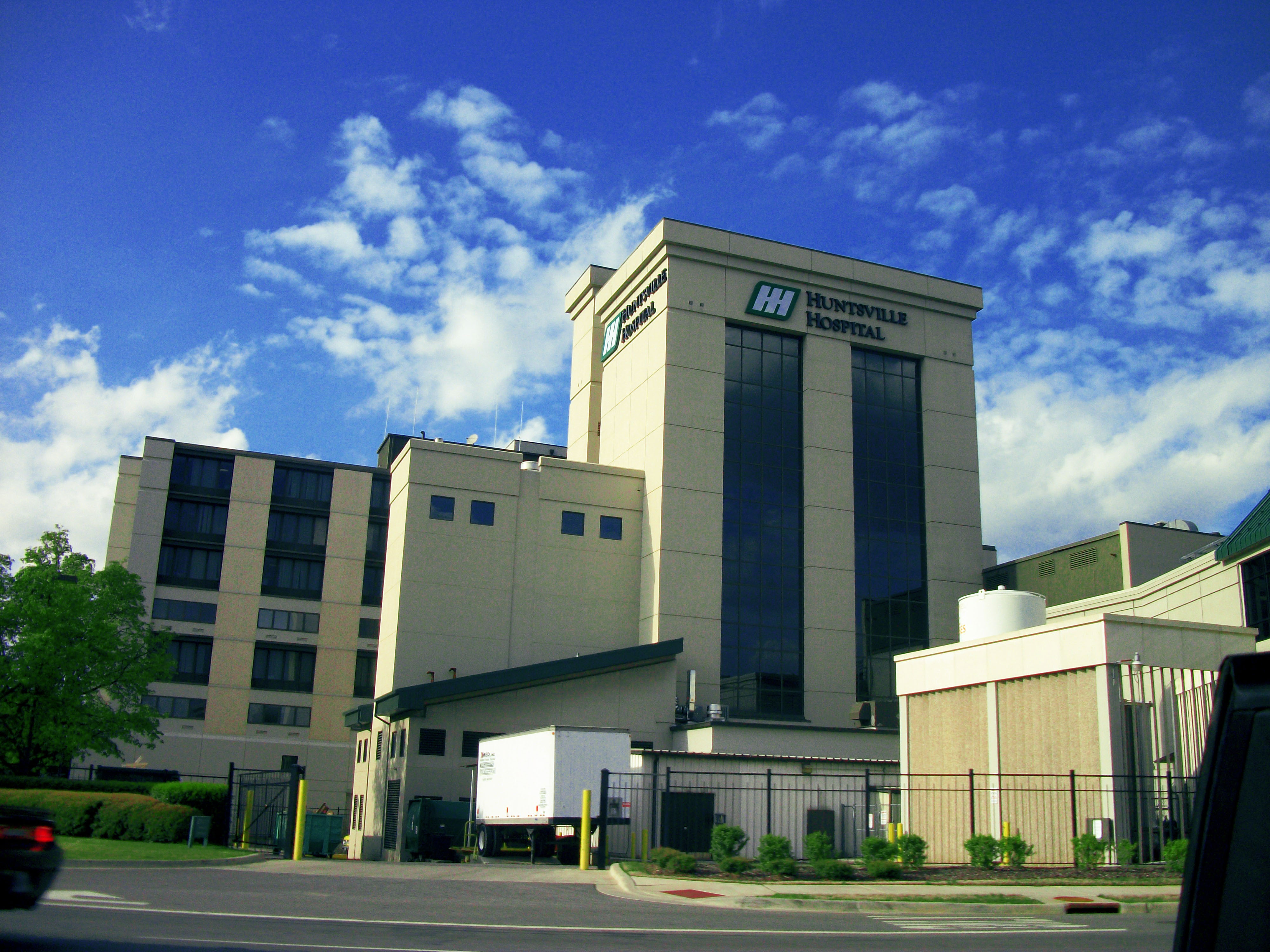 File Huntsville Hospital Jpg Wikimedia Commons