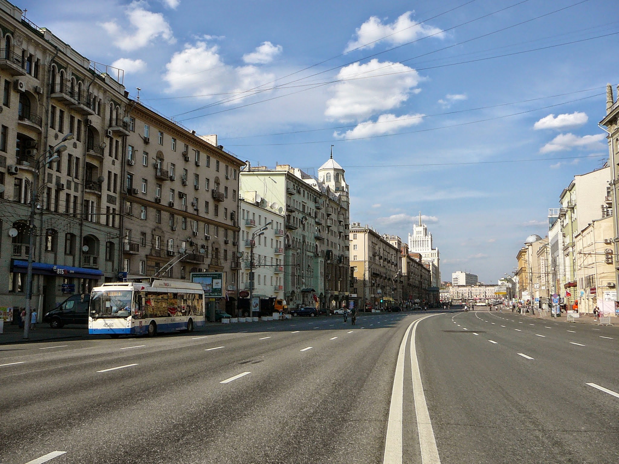 Москва улица садово кудринская. Кудринская улица в Москве. Большая садово Кудринская улица. Большая Садовая улица Москва. Садовая стрит.