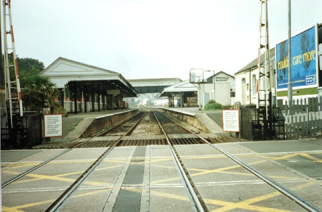 File:Paignton Station - geograph.org.uk - 30171.jpg