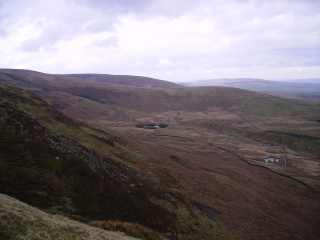 File:Wolf Fell - geograph.org.uk - 148111.jpg