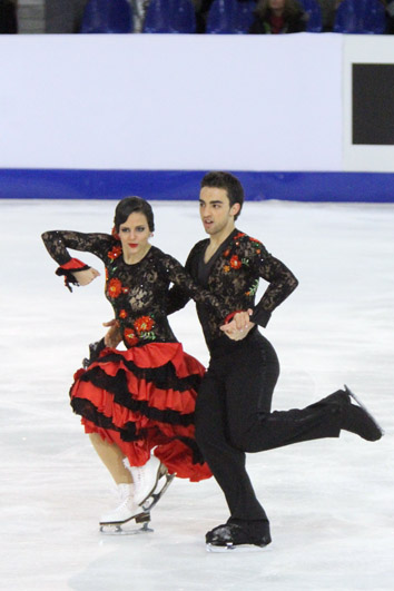 File:2010 Junior Worlds Dance - Sara HURTADO - Adria DIAZ - 9480A.jpg