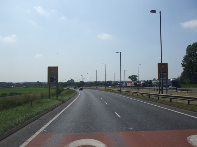 File:A1 Southbound - geograph.org.uk - 1327133.jpg