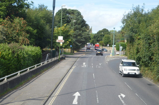 File:A22, East Grinstead - geograph.org.uk - 5249460.jpg