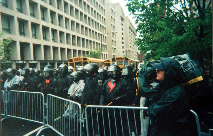 File:April 16th, 2000, Washington DC, 17th & E Sts. 09.jpg