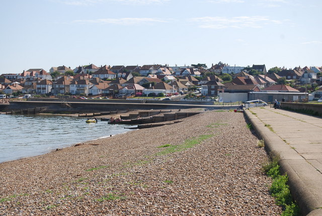 File:Beach near Hampton - geograph.org.uk - 1457706.jpg