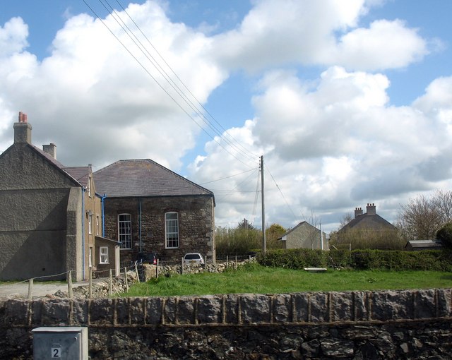 File:Capel a thy capel Sardis Chapel and chapel house, Malltraeth - geograph.org.uk - 794002.jpg