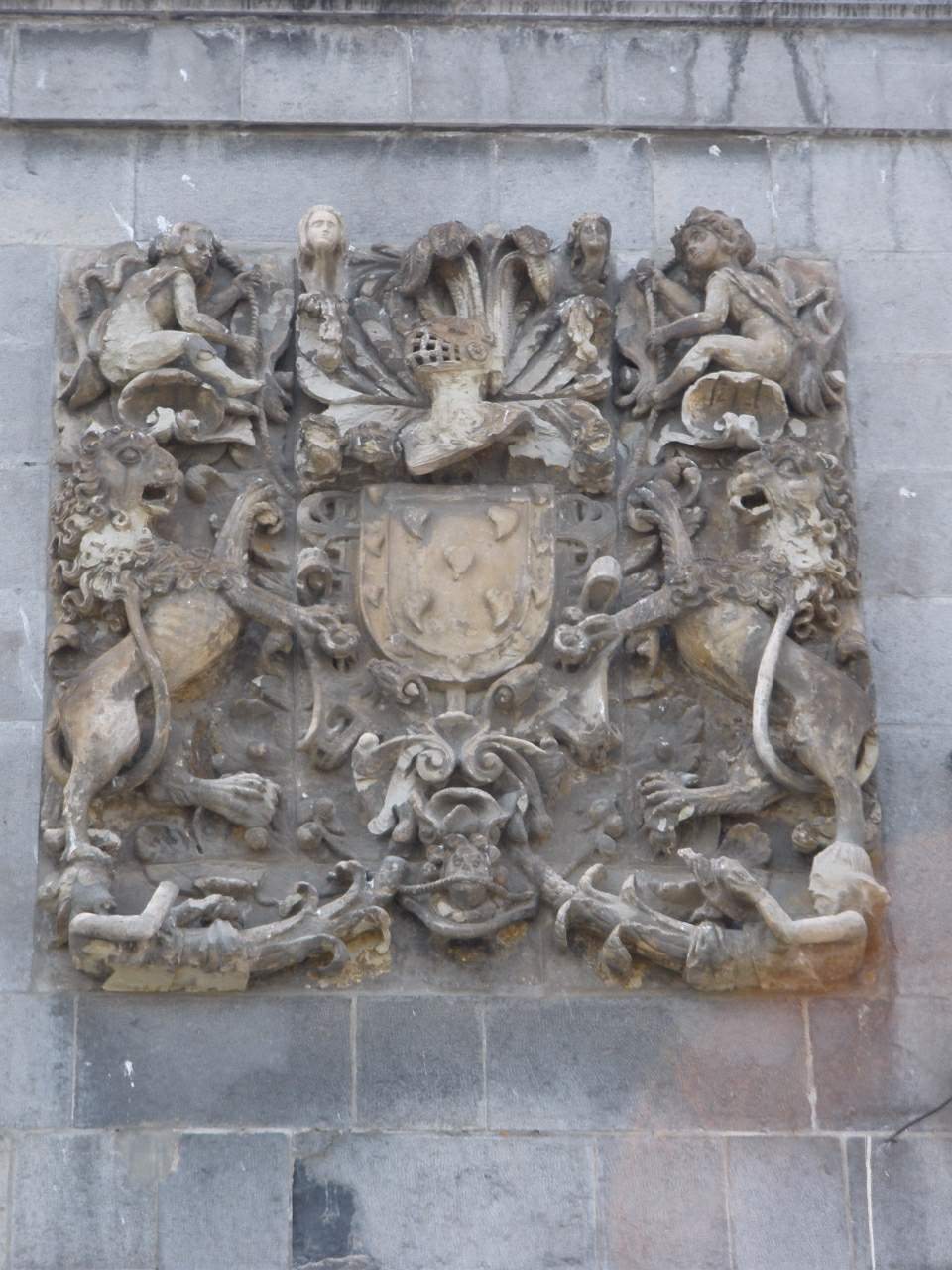 File:CastroUrdiales Ayuntamiento 2.JPG Wikimedia Commons