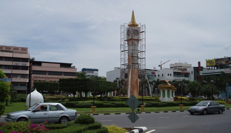 File Clocktower Kota  Bharu  jpg Wikimedia Commons