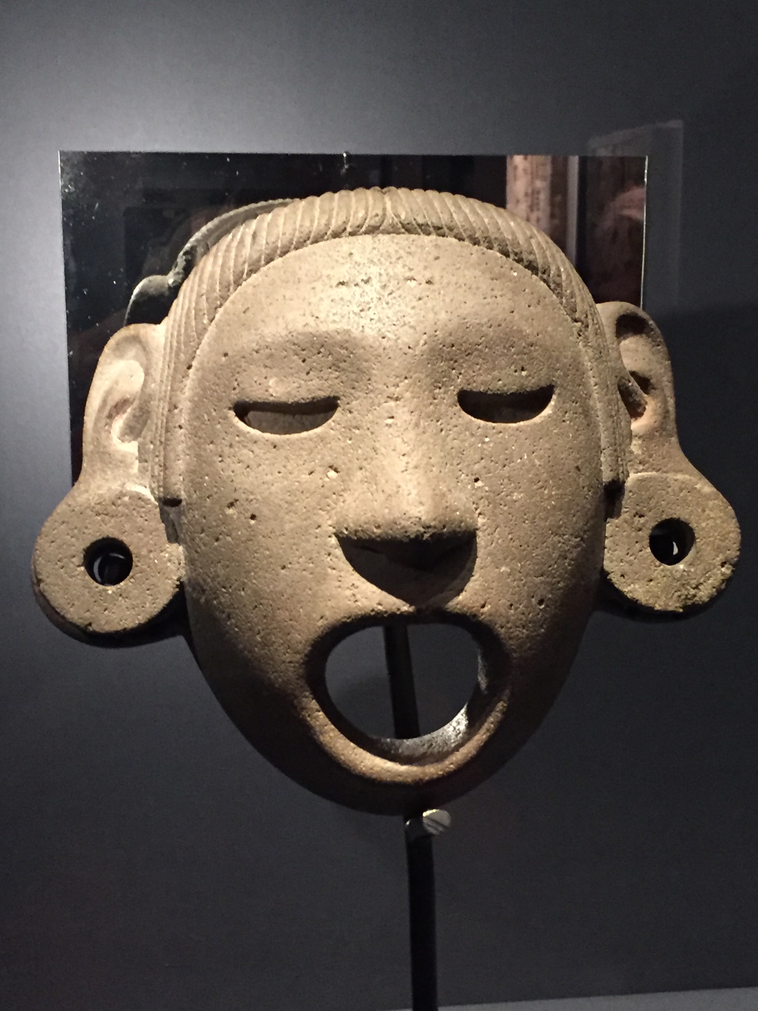 File:Deity mask of Xipe Totec (c Mexico) from the British collection, National Museum of Singapore 20160214.jpg - Wikimedia Commons