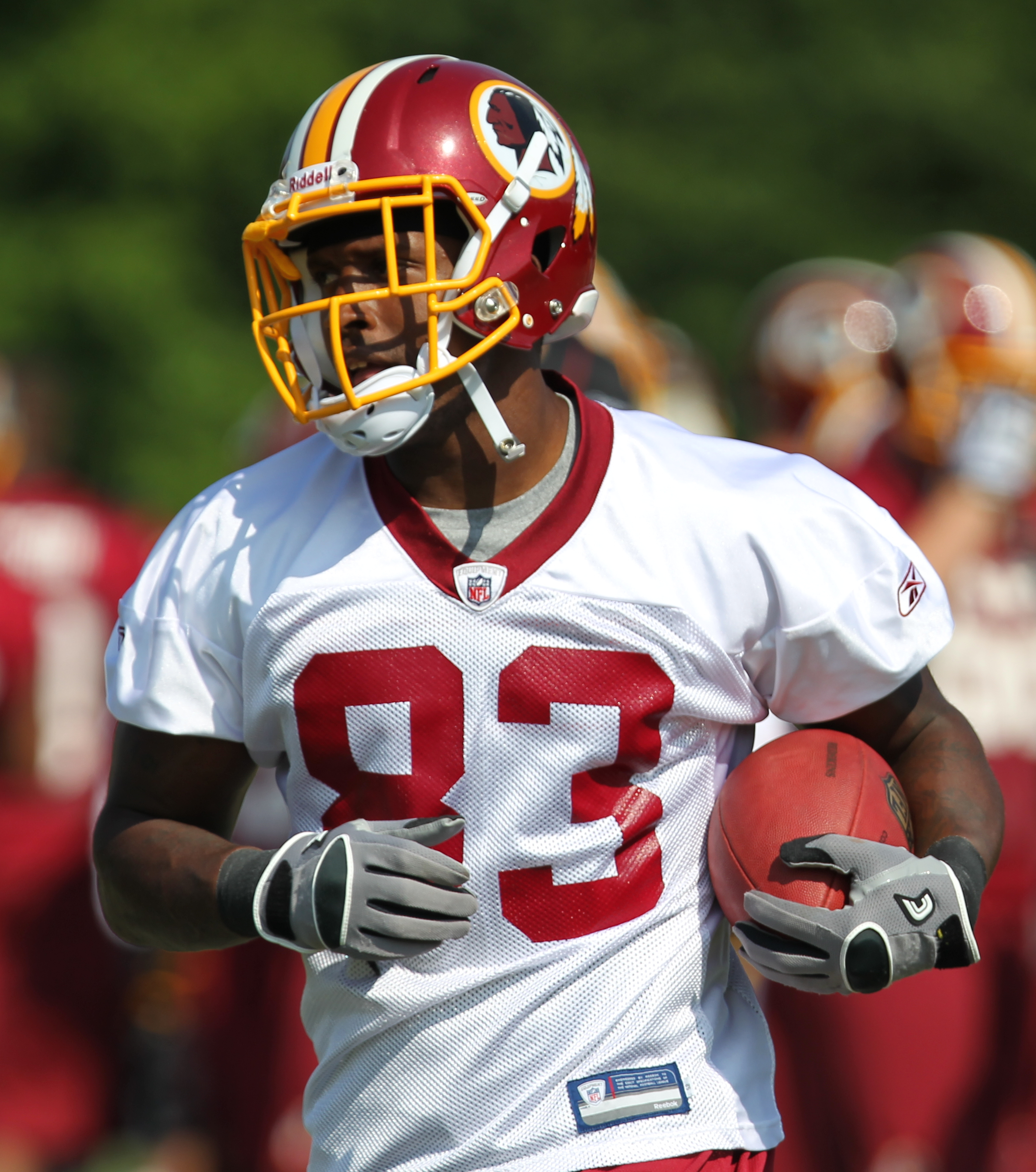Fred Davis, American football player was born on January 15, 1986.