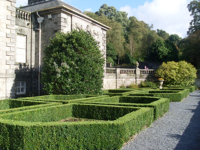 Gardens of Pollok House - geograph.org.uk - 1525176