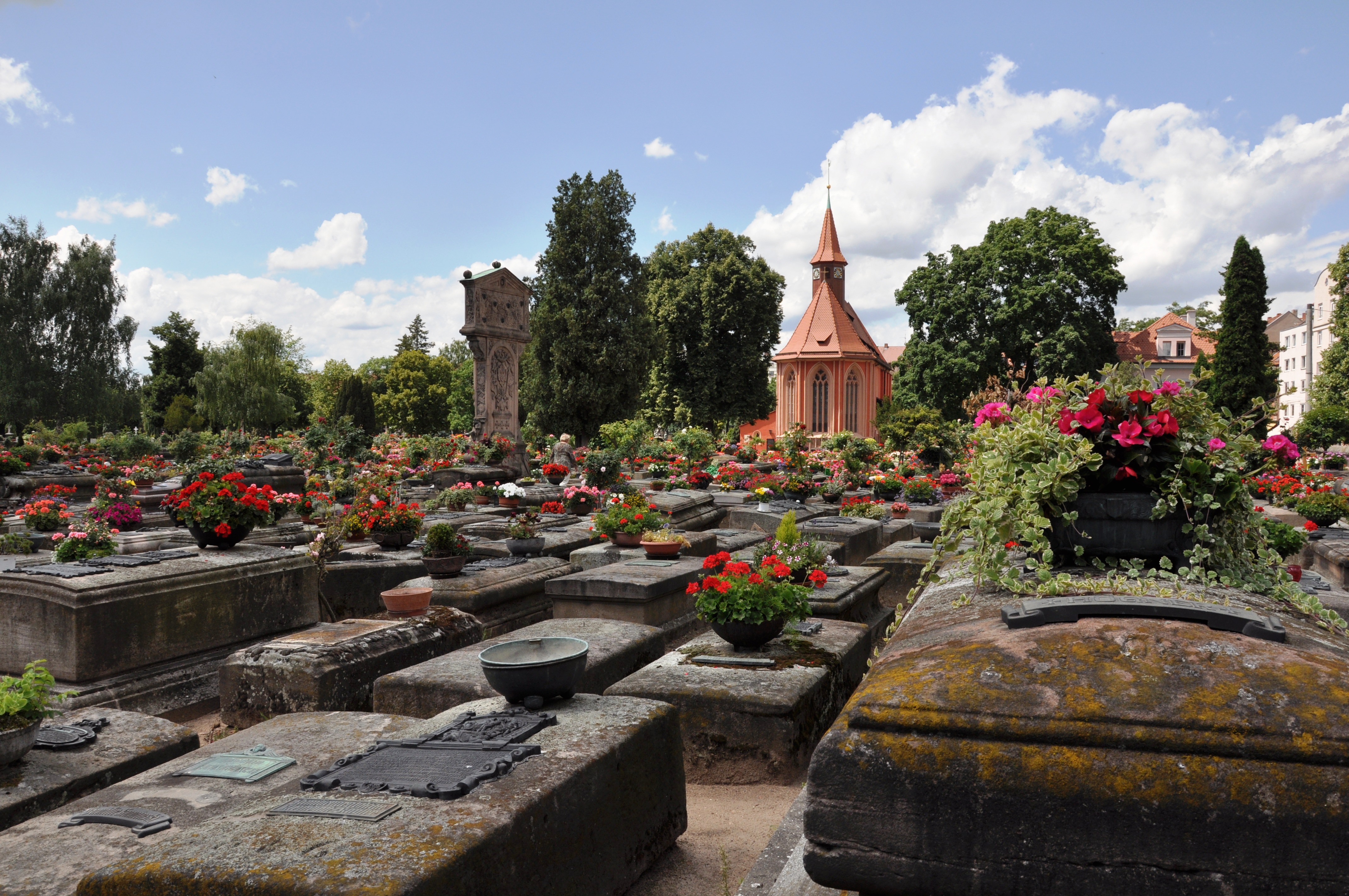 Blick über den Johannisfriedhof in Nürnberg