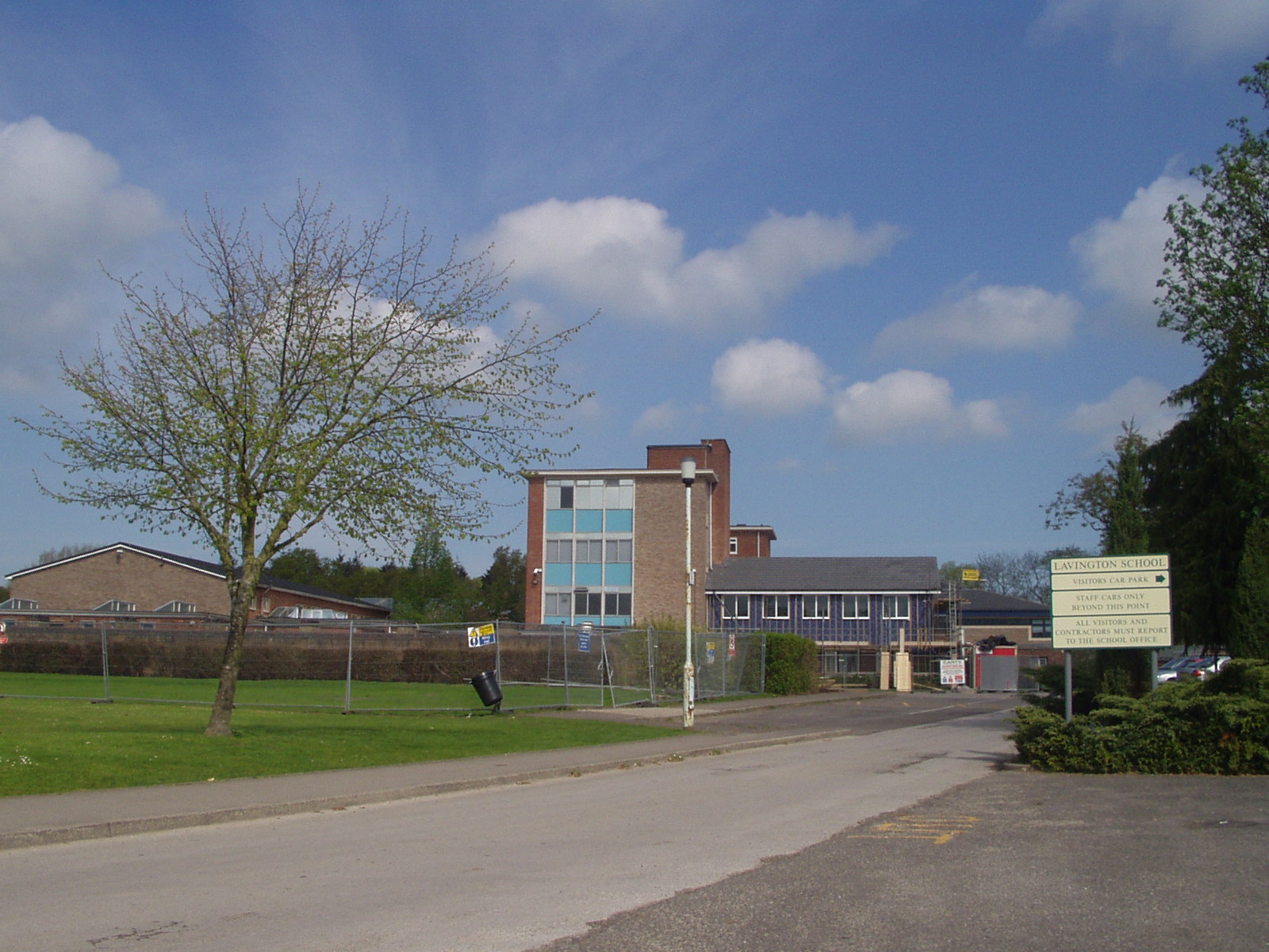 Lavington School