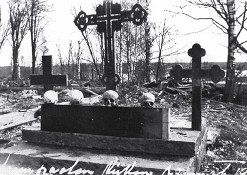 Cementerio en la iglesia Lembolovskaya.  1942