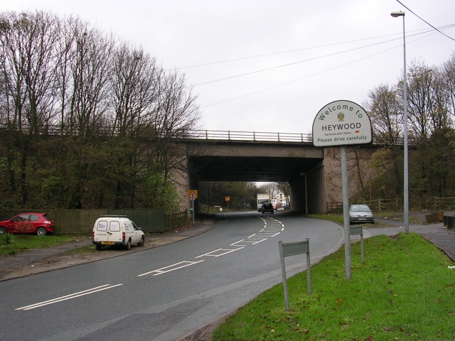 File:M62 Bridge - geograph.org.uk - 86836.jpg