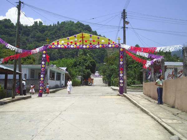 File:Procession of First Sunday of Easter in La Perla, Veracruz 08.jpg