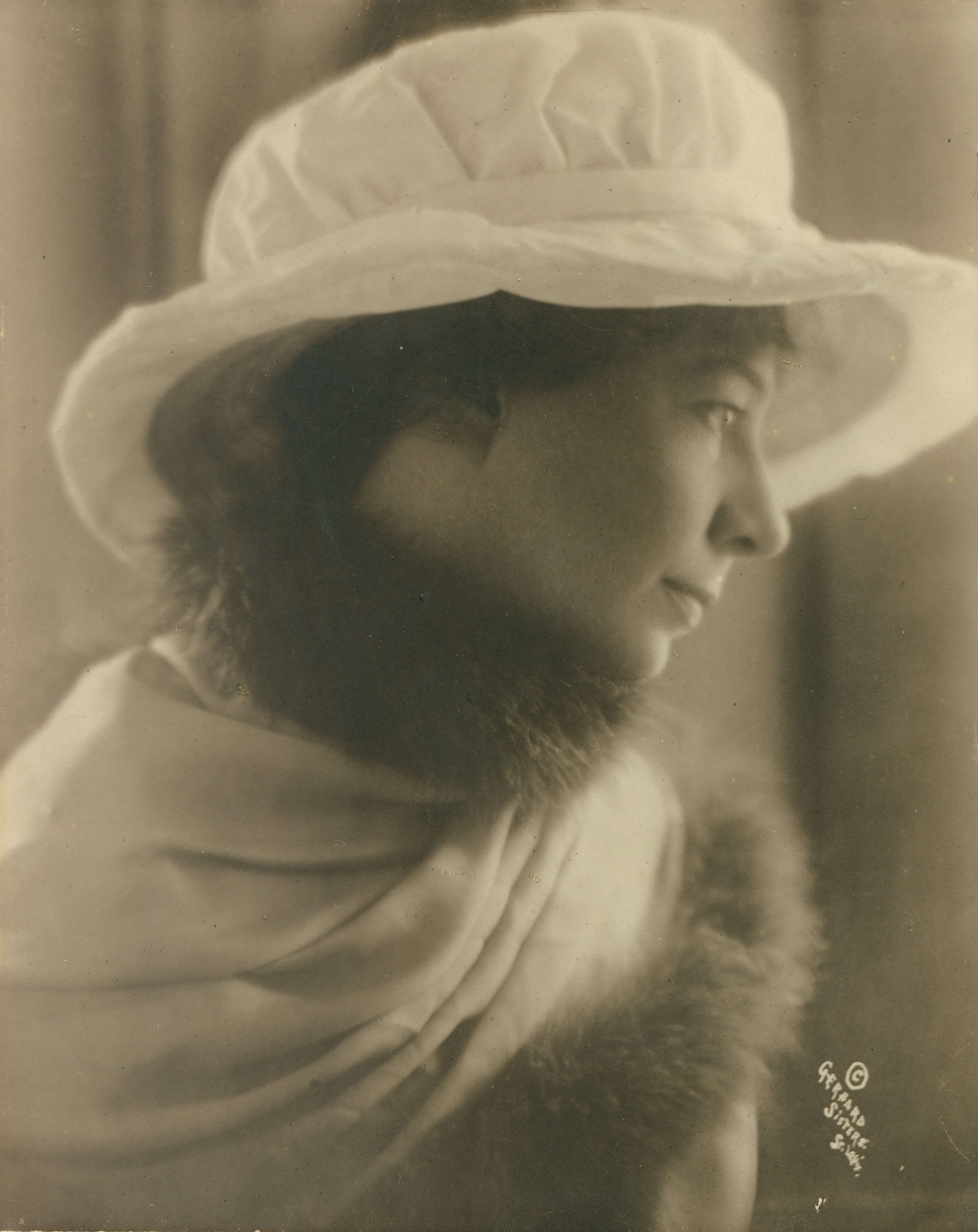 Portrait of Sara Teasdale