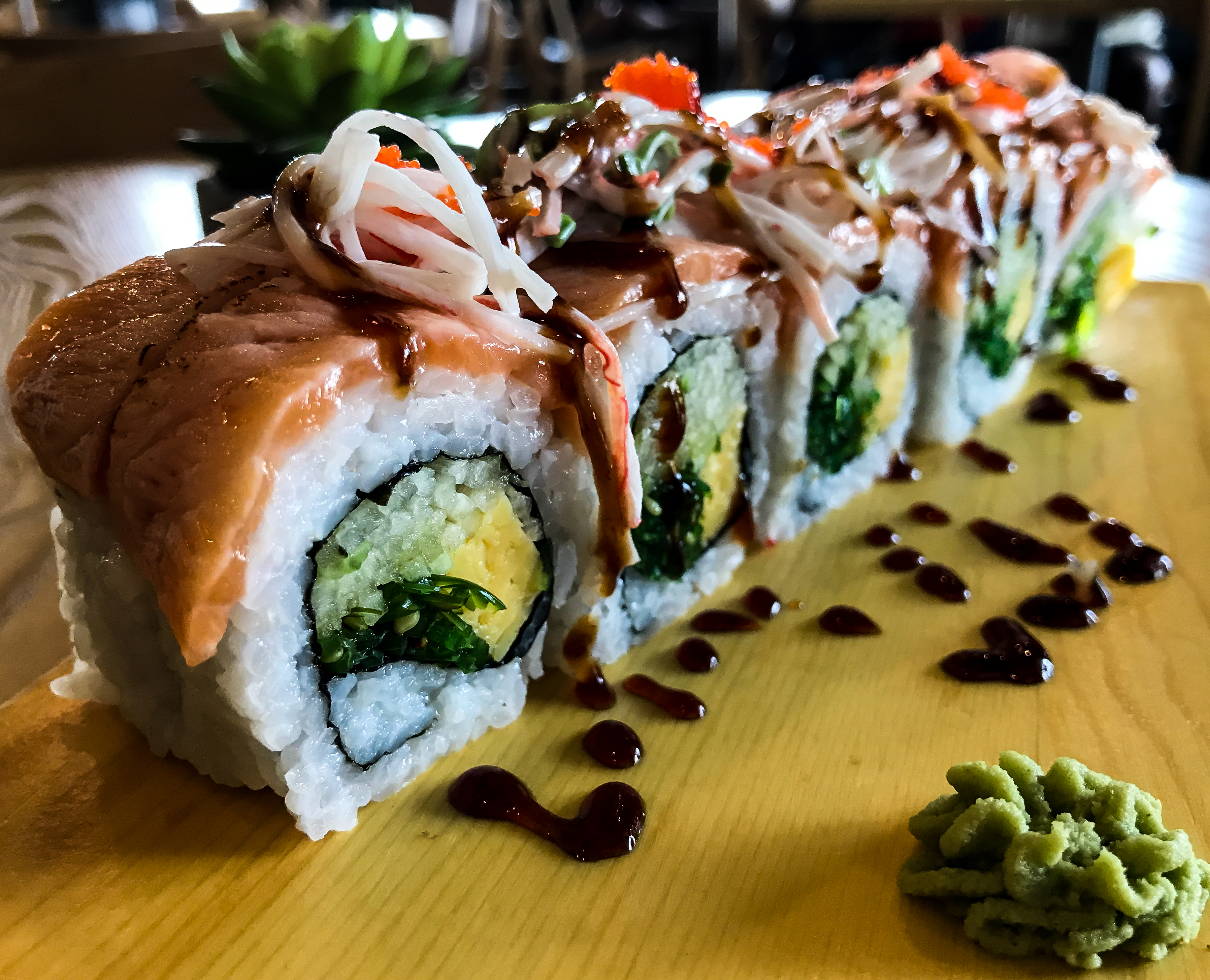 File:Sushi Roll.jpg - Wikimedia Commons