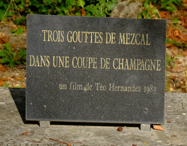 File:Tombe de Teo Hernandez au Père Lachaise à Paris (cropped).jpg