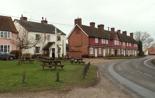 File:'The Victoria' public house - geograph.org.uk - 339607.jpg