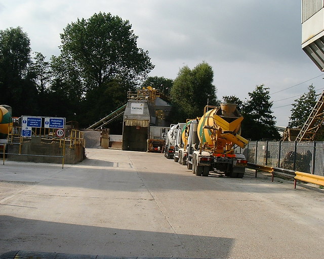 File:Andover - Cement Works - geograph.org.uk - 551844.jpg