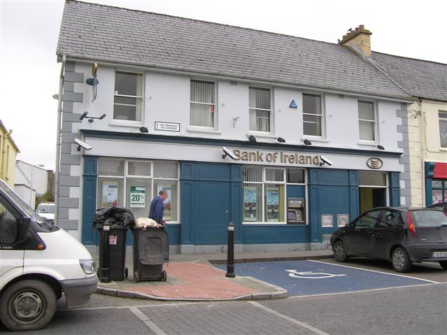 File:Bank of Ireland, Carndonagh - geograph.org.uk - 1335832.jpg