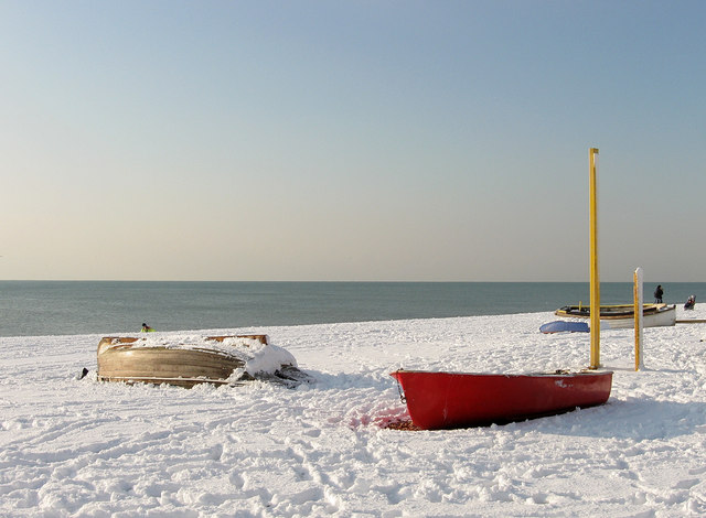 File:Boats, Hove Beach - geograph.org.uk - 1625391.jpg