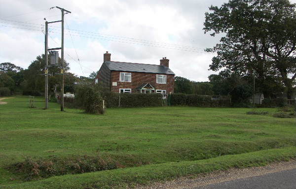 File:Broomhill Farm, Nr East Boldre, Hants - geograph.org.uk - 74504 (cropped).jpg