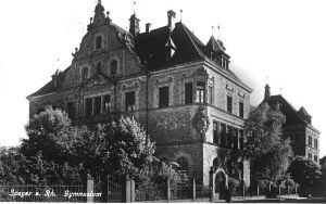 View of the school in the year of 1902.