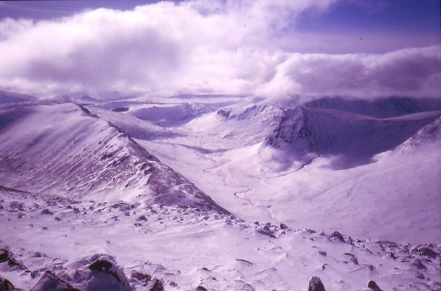 File:Glen Dee from Ben MacDhui - geograph.org.uk - 683618.jpg