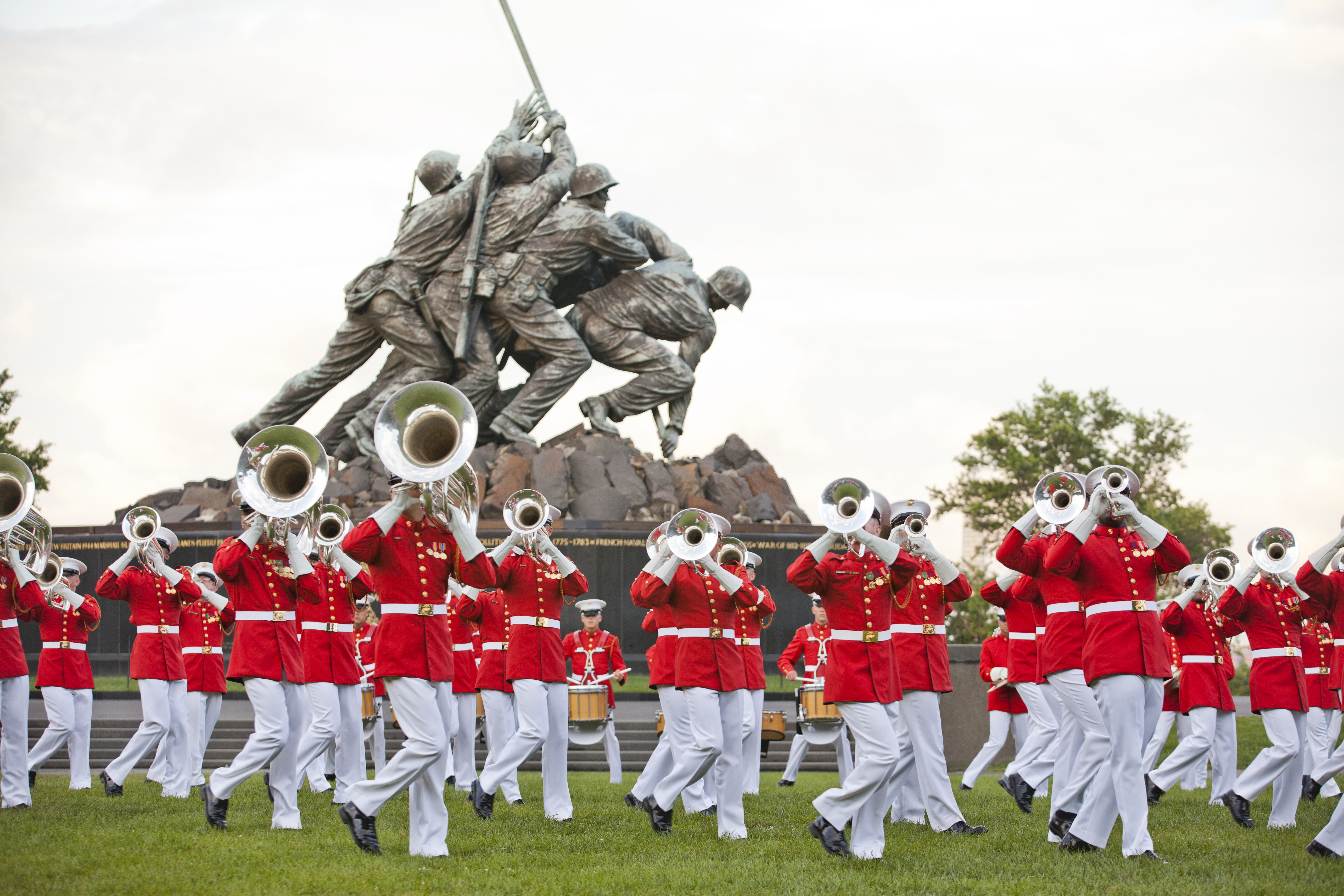 18 24 июня. Parade in June 1836 by Utrecht students. The Marine Corps Monument background. Drum Corps on Parade. The Marine Corps Museum background.