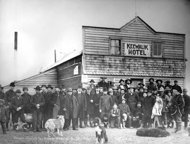 File:Miners in front of the Keewalik Hotel before leaving for the Kobuk River, Nome, Alaska, September 29, 1903 (AL+CA 5955).jpg