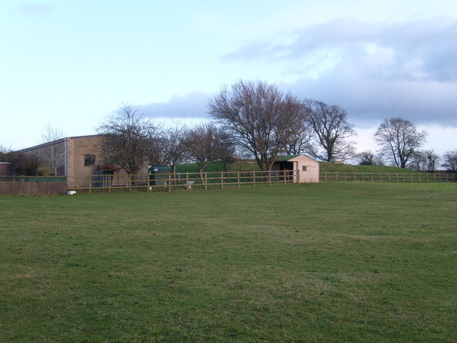 File:Reservoir and Pumping Station near Compton Durville - geograph.org.uk - 682594.jpg