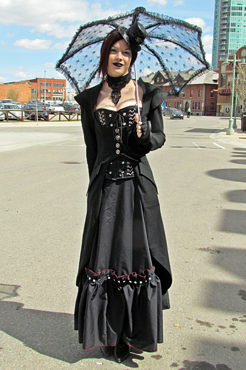 File:Steampunk - woman in black dress.jpg - Wikimedia Commons