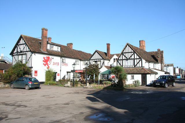 File:The Red Lion at Duxford - geograph.org.uk - 997672.jpg