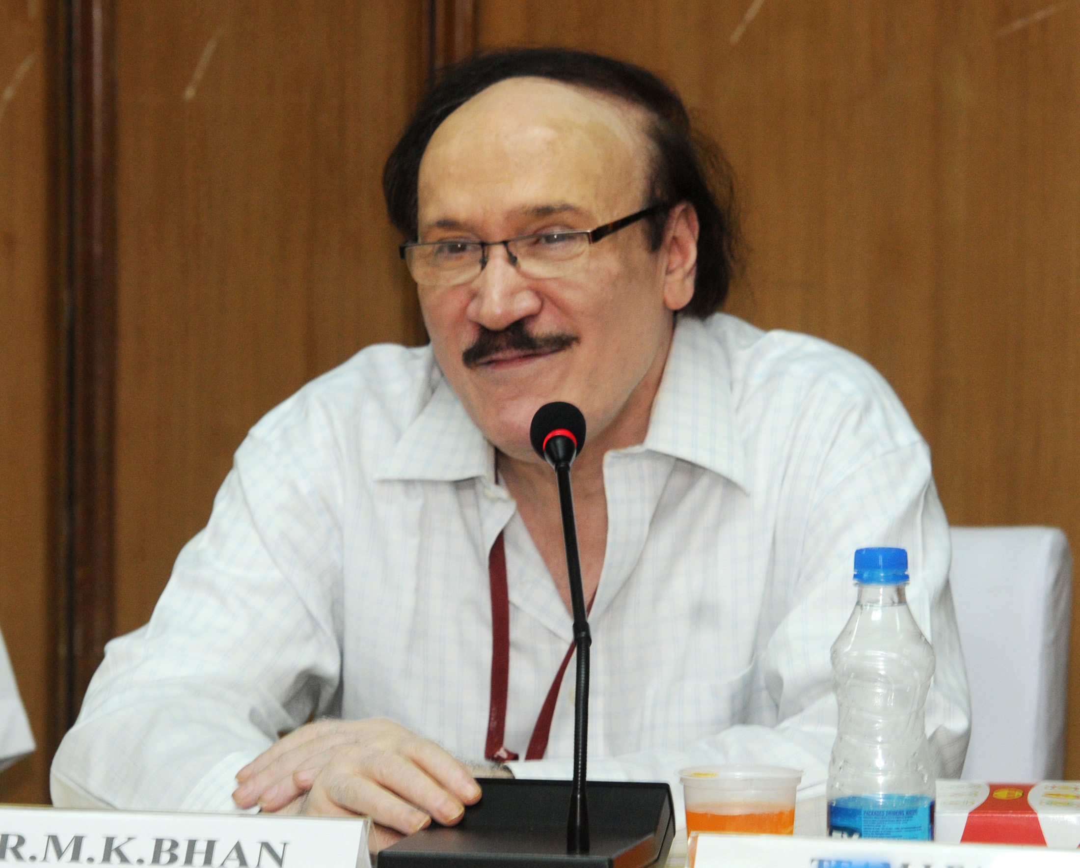 M. K. Bhan addressing a Press Conference to apprise on the two significant R&D results emanating from DBT support, in New Delhi on May 31, 2012.