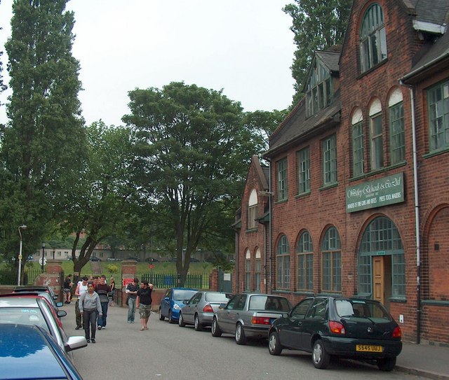 File:Town and Gown - Grange Rd Bournbrook. - geograph.org.uk - 555940.jpg