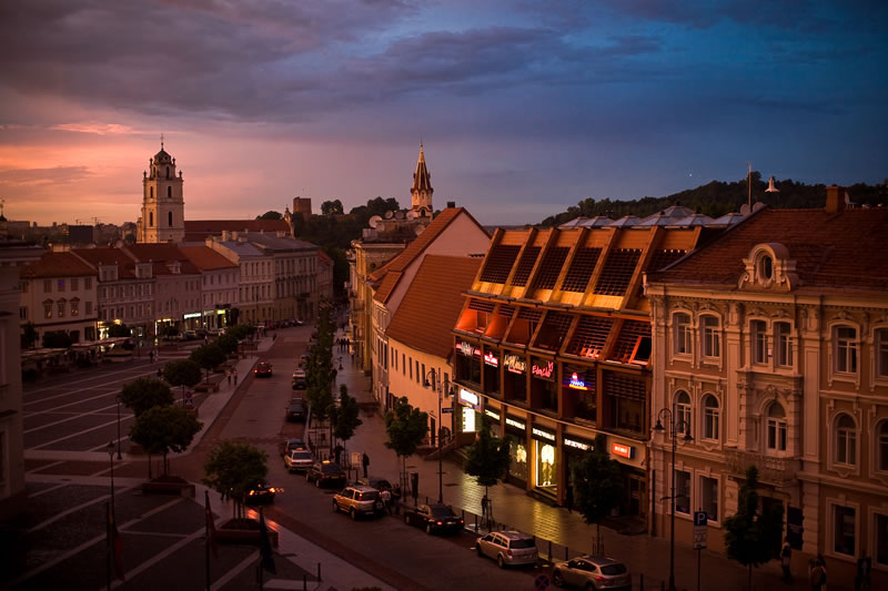 File:Vilnius at dusk.jpg