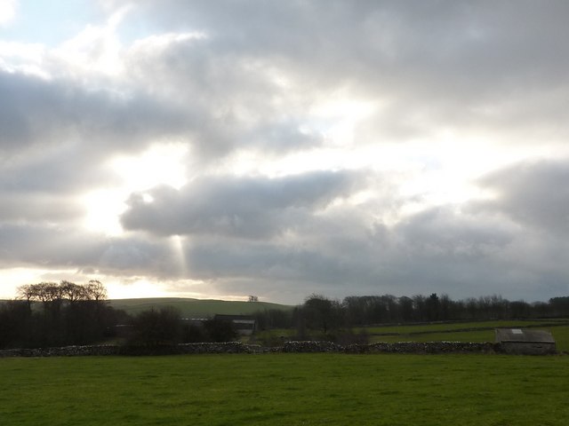 File:Woodside Farm under a ray of sunlight - geograph.org.uk - 1613459.jpg