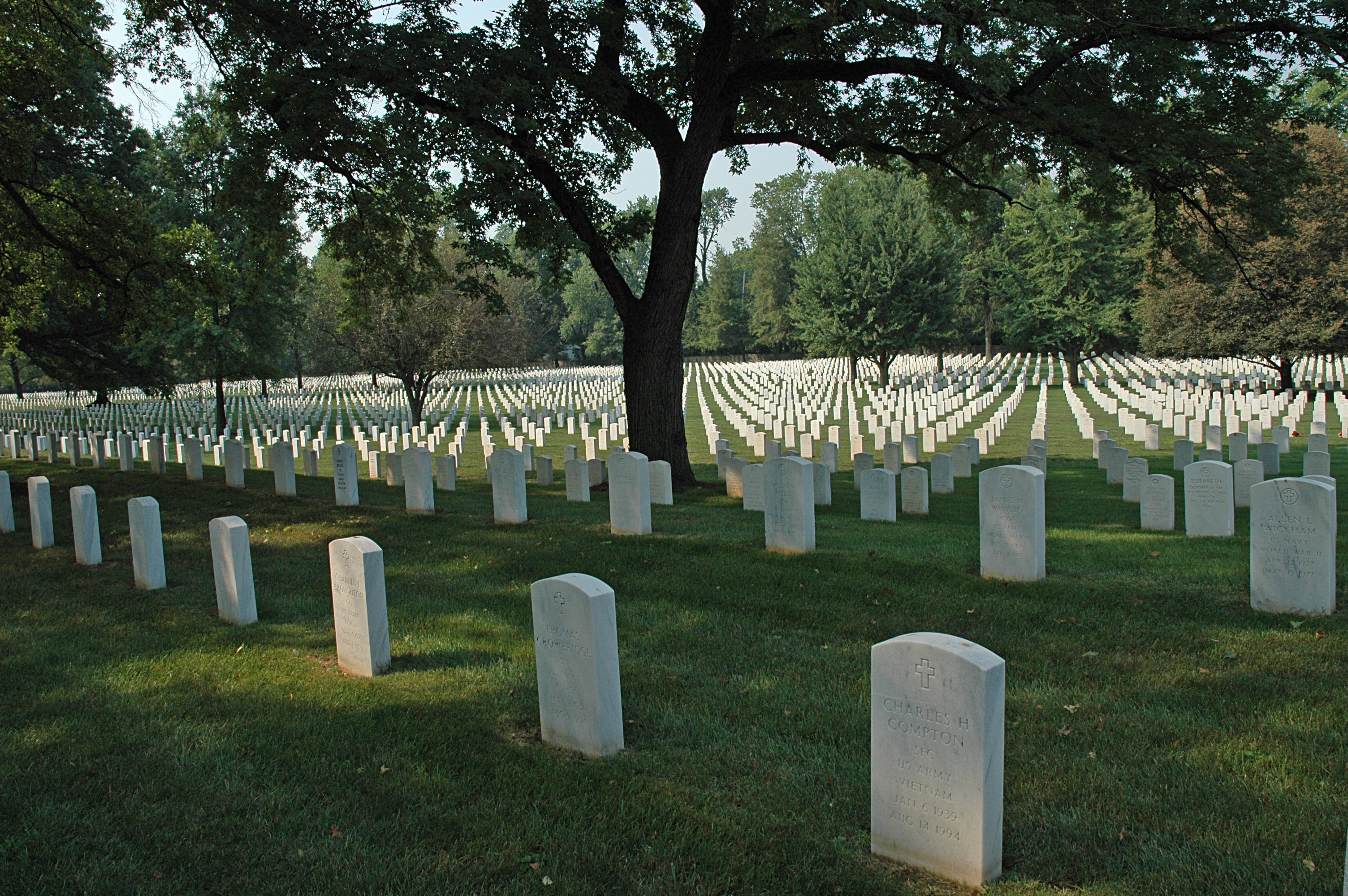 National cemetery in Louisville needs sponsors for nearly 7,000